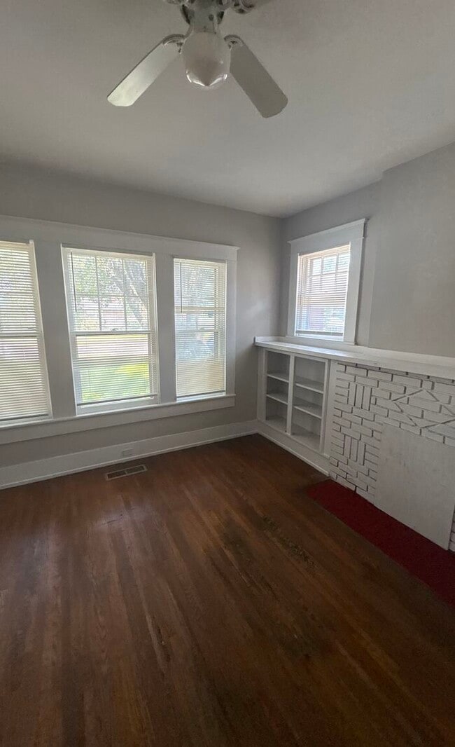 Photo - 1738 Damon St