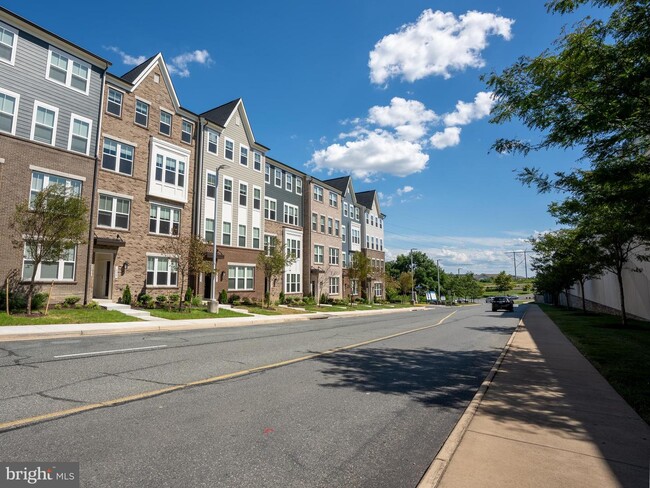 Photo - 14965 River Walk Way Townhome