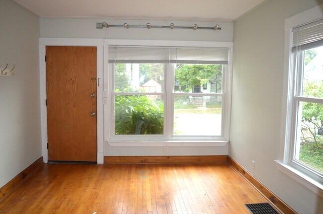 Photo - 142 S Marquette St Unit 1