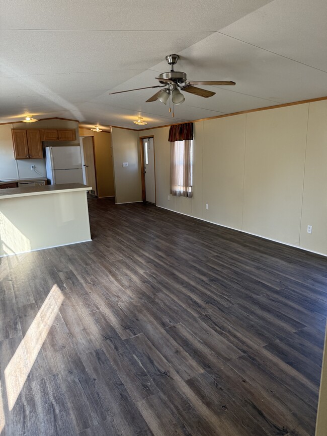 Photo - 2070 Krist Ln