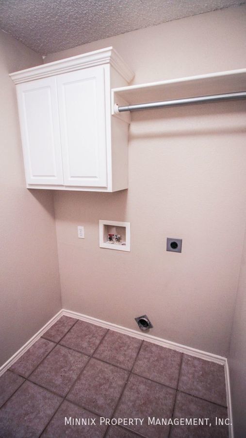 Photo - 807 N Englewood Ave Unit A