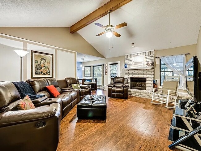 Photo - 515 Anice Ln