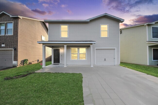 Photo - 7826 Maverick Trace Ln