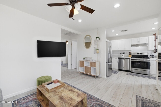 Photo - 1124 N 14th St