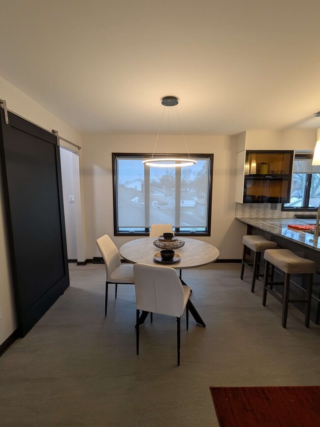 Photo - 8906 Erie St