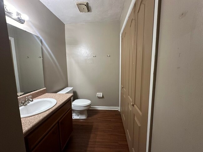 Photo - 1504 Keily Run