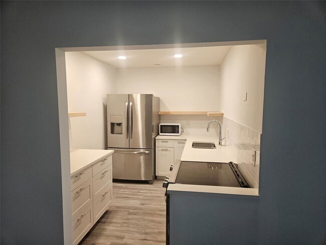 Photo - 959 SE 2nd Ave Condo Unit 959