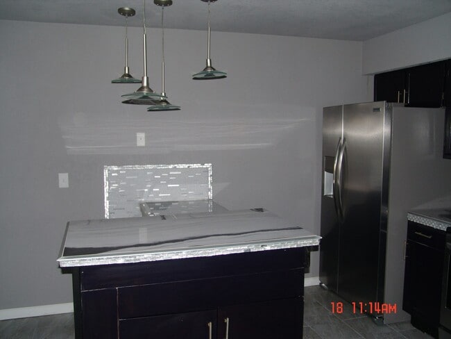 Photo - 630 S Morris Unit 3