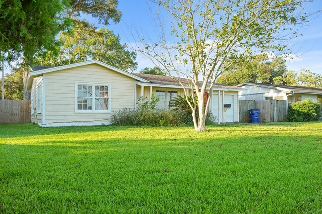 Photo - 1513 5th Ave N