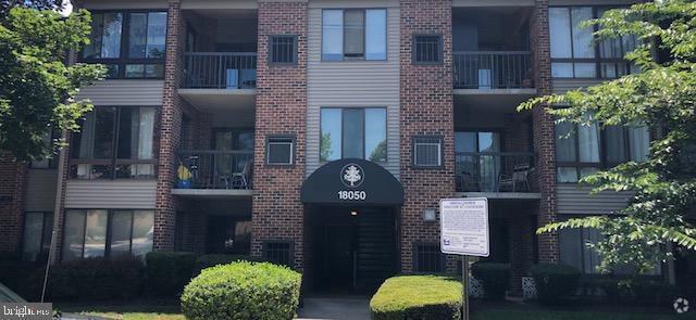 Building Photo - 18050 Chalet Dr Unit 14-104 Rental