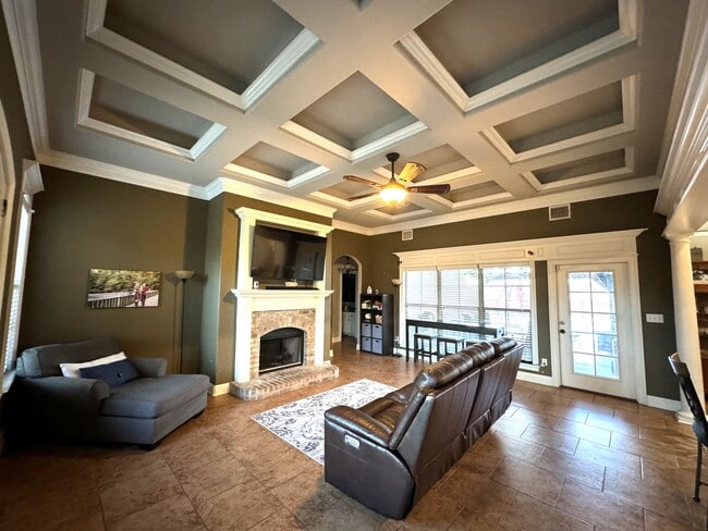 Photo - 304 Boulder Dr