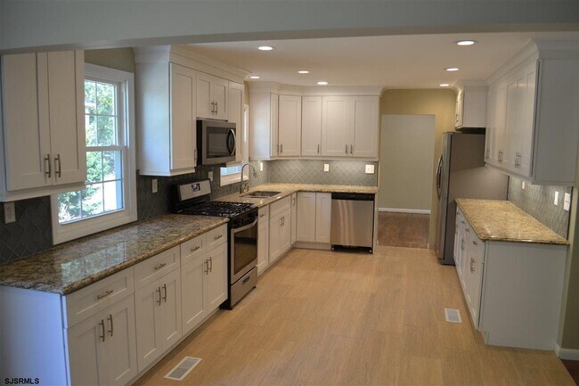 Photo - 122 Seaside Ave