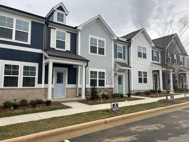 Photo - 241 Ribbon Rail St