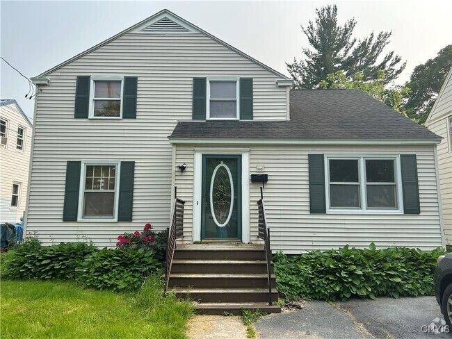 Building Photo - 1124 Harrison St Rental
