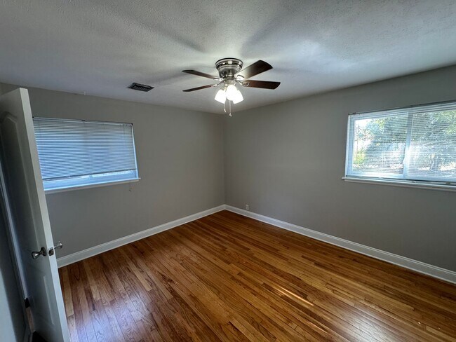 Photo - 3/2 Rental Near The Gates of Eglin AFB