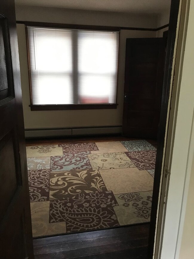 Building Photo - Available soon! Call Stephanie at 307-389-... Rental