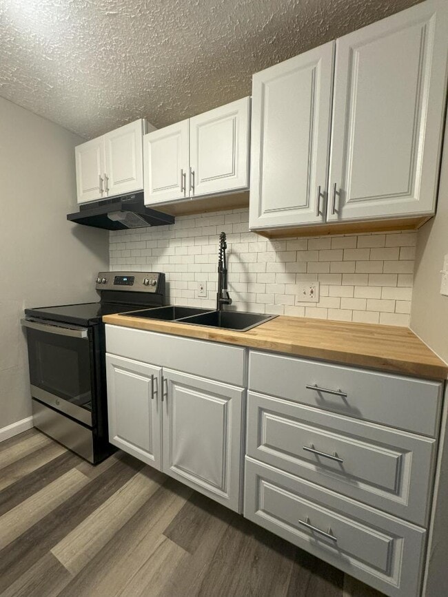 Photo - 5510 Beavercrest Dr