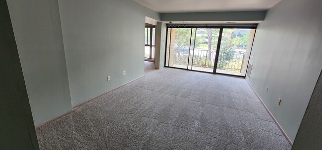 Photo - 2069 Royal Fern Ct Unit 11B