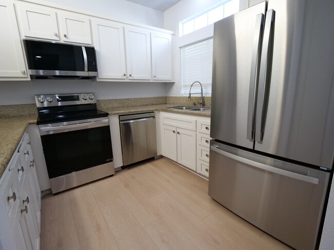 Photo - 43 Dover Pl Unidad 43 Dover Pl