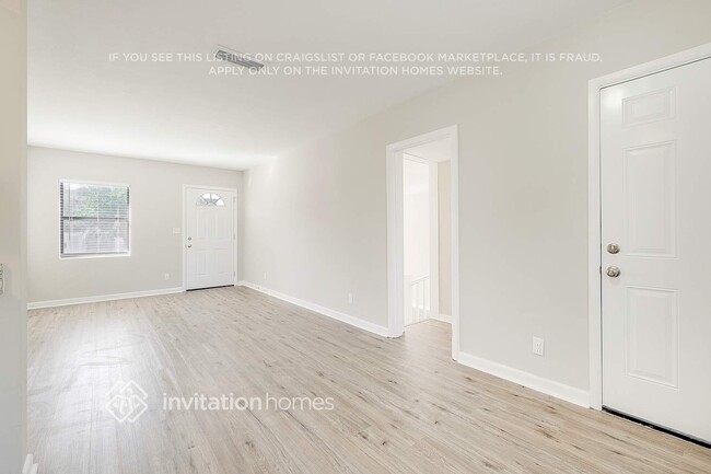 Photo - 4025 Loys Dr