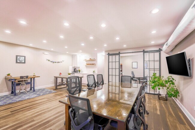 Photo - 931 W Glen Flora Ave Unidad ID1265541P