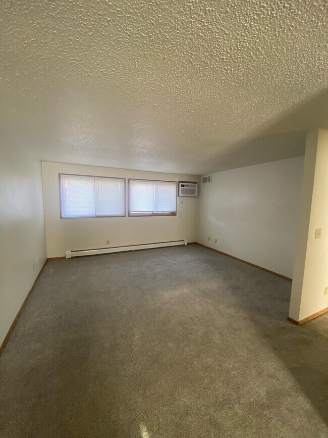 Photo - 441 Lindale Dr Unit 2