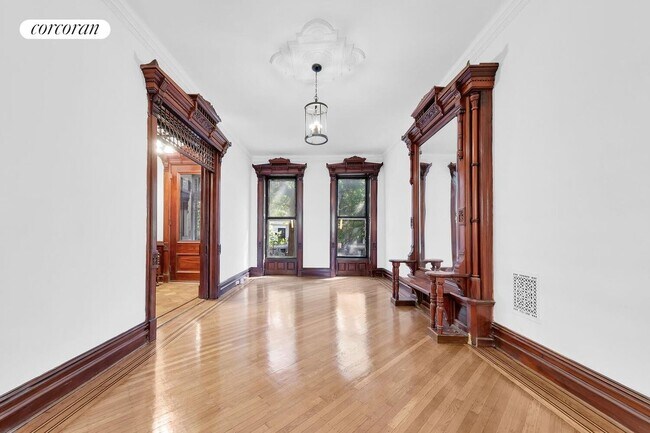 Photo - 209 Jefferson Ave