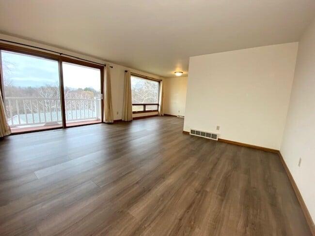 Photo - 3037 Humboldt Rd