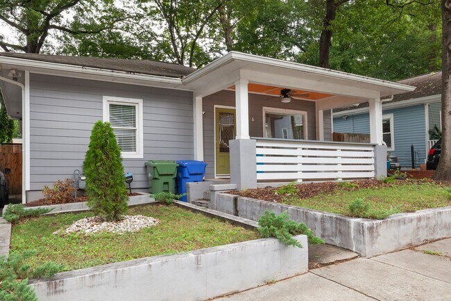 Photo - 1019 Parsons St SW