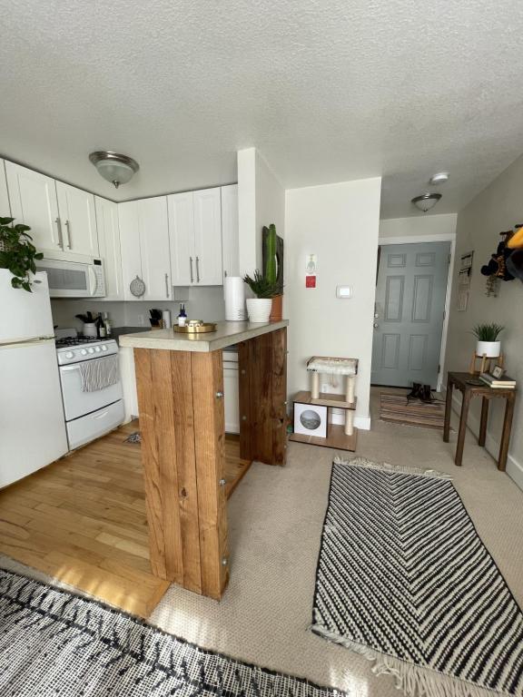 Photo - 2801 N Downing St