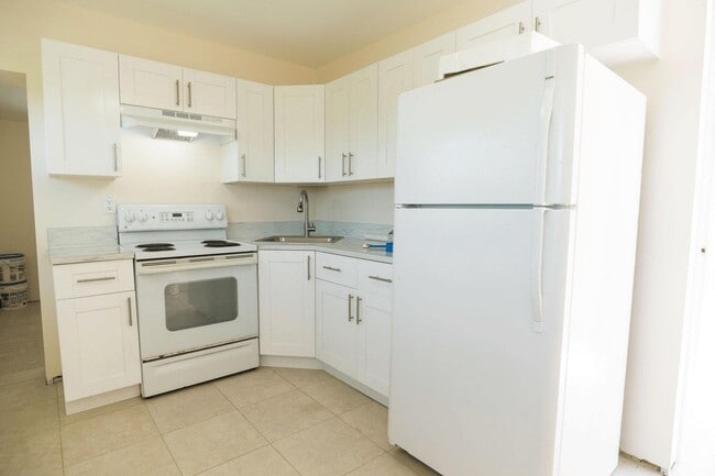 Photo - 141 NW 13th Ave