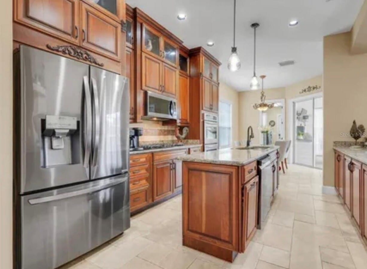 Photo - 7545 Lake Albert Dr