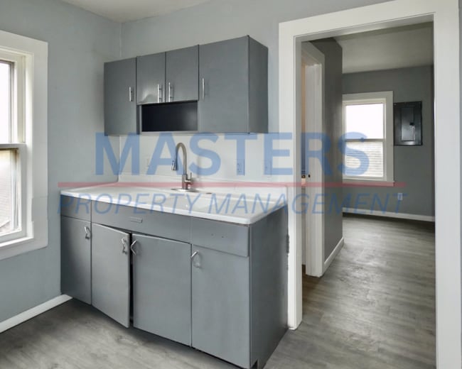 Photo - 237 Yondota St Unit Apt 3