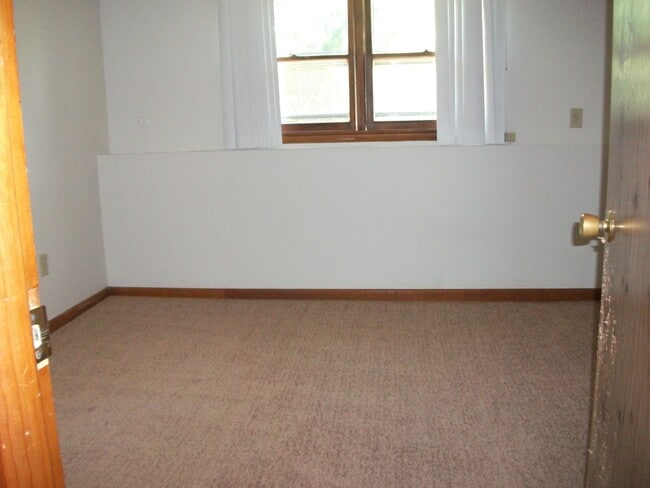 Photo - 6463 Wells Dr Unit 6465