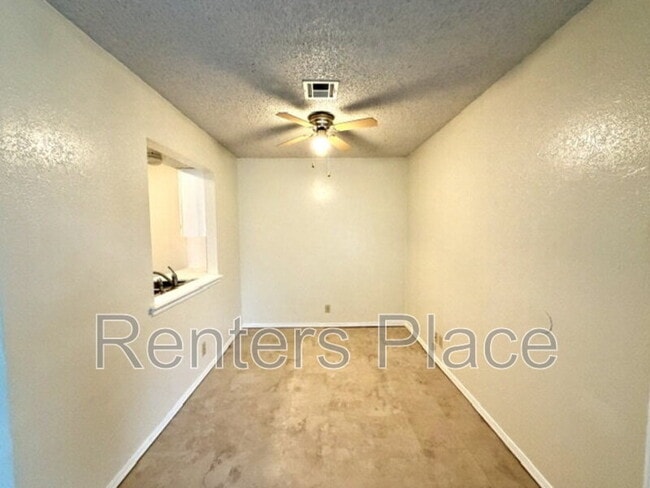 Photo - 8215 N 117th E Ave