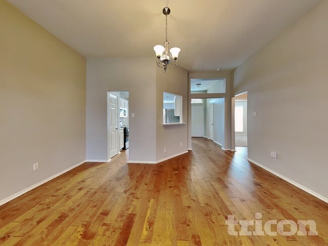 Photo - 919 Bermuda St