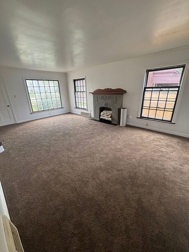 Photo - 3bd Single Section 8 WATER/SEWER INCLUDED