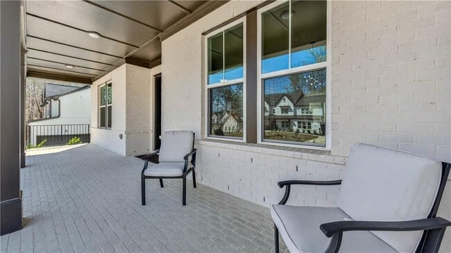 512 Cedar Crest Cir