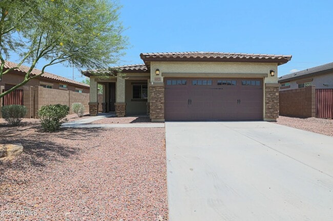Front view - 8475 N 171st Dr