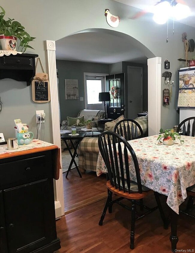 Photo - 137 Central Hwy