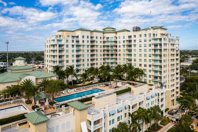 350-400 N Federal Hwy - Casa Costa