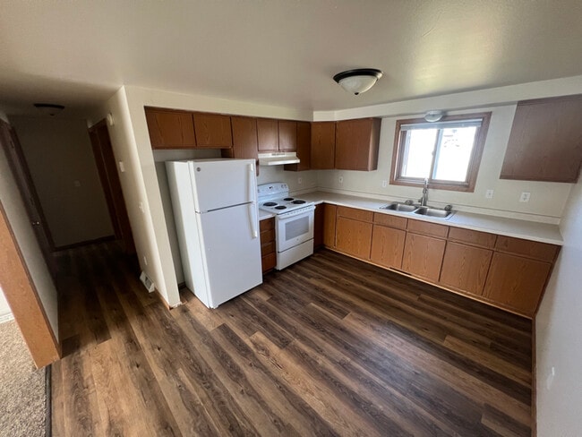 Photo - 702 N Steven Ave