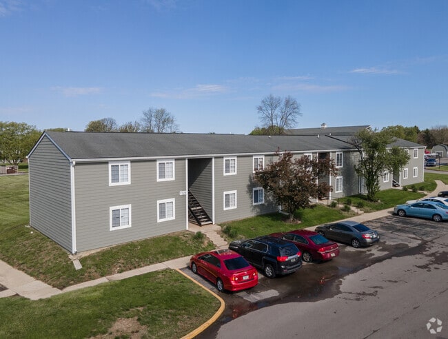Pickwick Farms Apartments