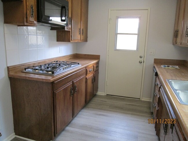 Photo - 122 W Cliffwood Ave