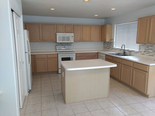 Photo - 3213 E Rosemonte Dr House