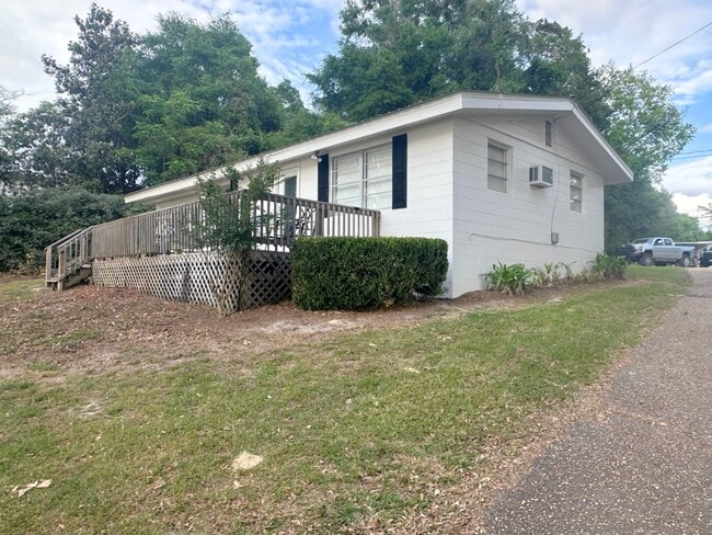 Photo - 14 Lakeview Dr