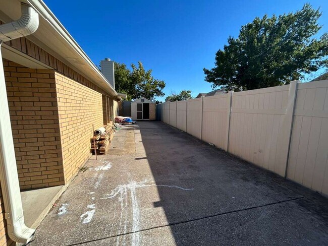 Photo - 3405 Orchid Ln