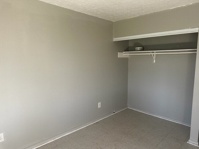 Photo - 3710 Benttree Dr Unit Apartment A