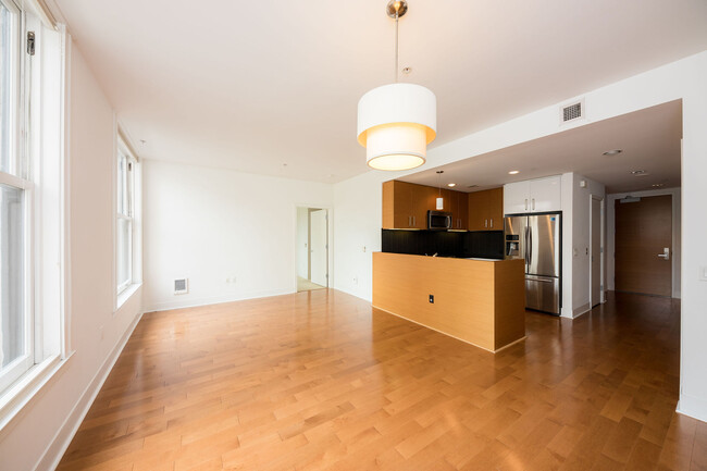 Photo - 74 New Montgomery St Townhome