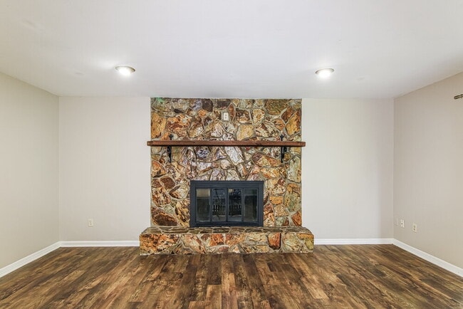 Photo - 8499 Vicksburg Rd